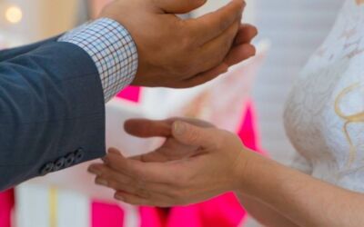 El Valor de una Ceremonia Bilingüe: Celebración que une Culturas y Familias