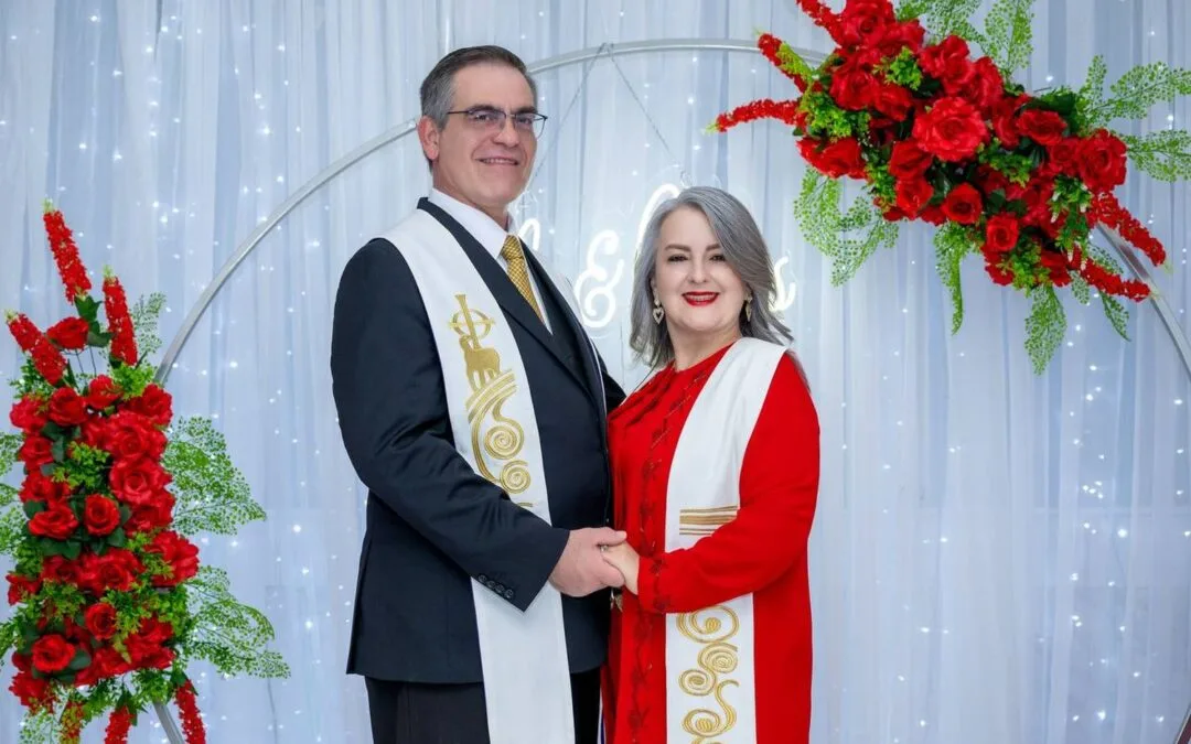 ¿Qué Considerar al Elegir un Oficiante para una Ceremonia Bilingüe?